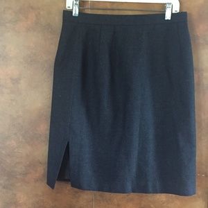 Harve Benard by Bernard Holtzman Charcoal Gray Wool Skirt Size‎ 8/10 Petite